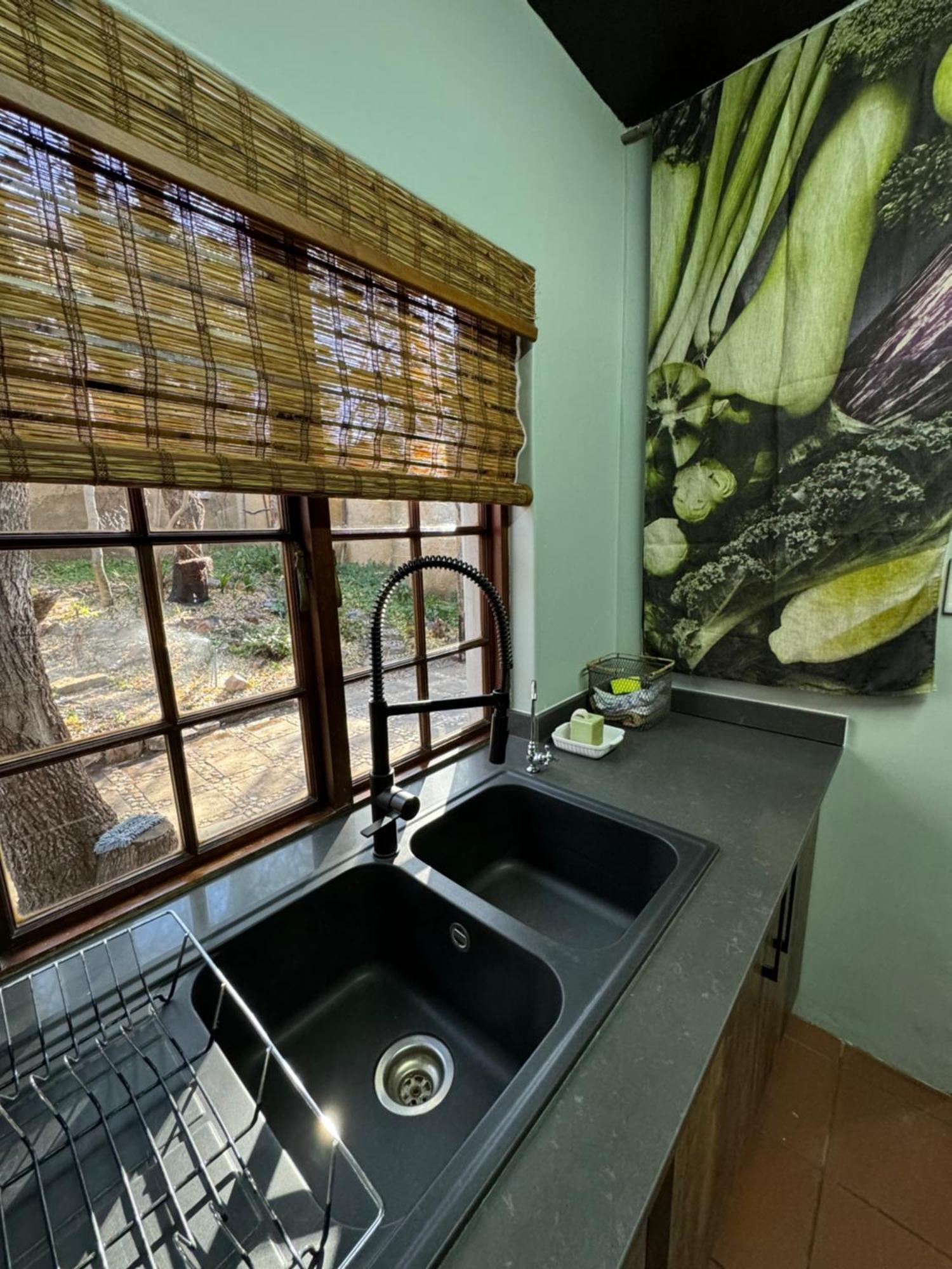 Megumi - Vaal Riverside Retreat - Loadshedding Friendly Parys Ngoại thất bức ảnh