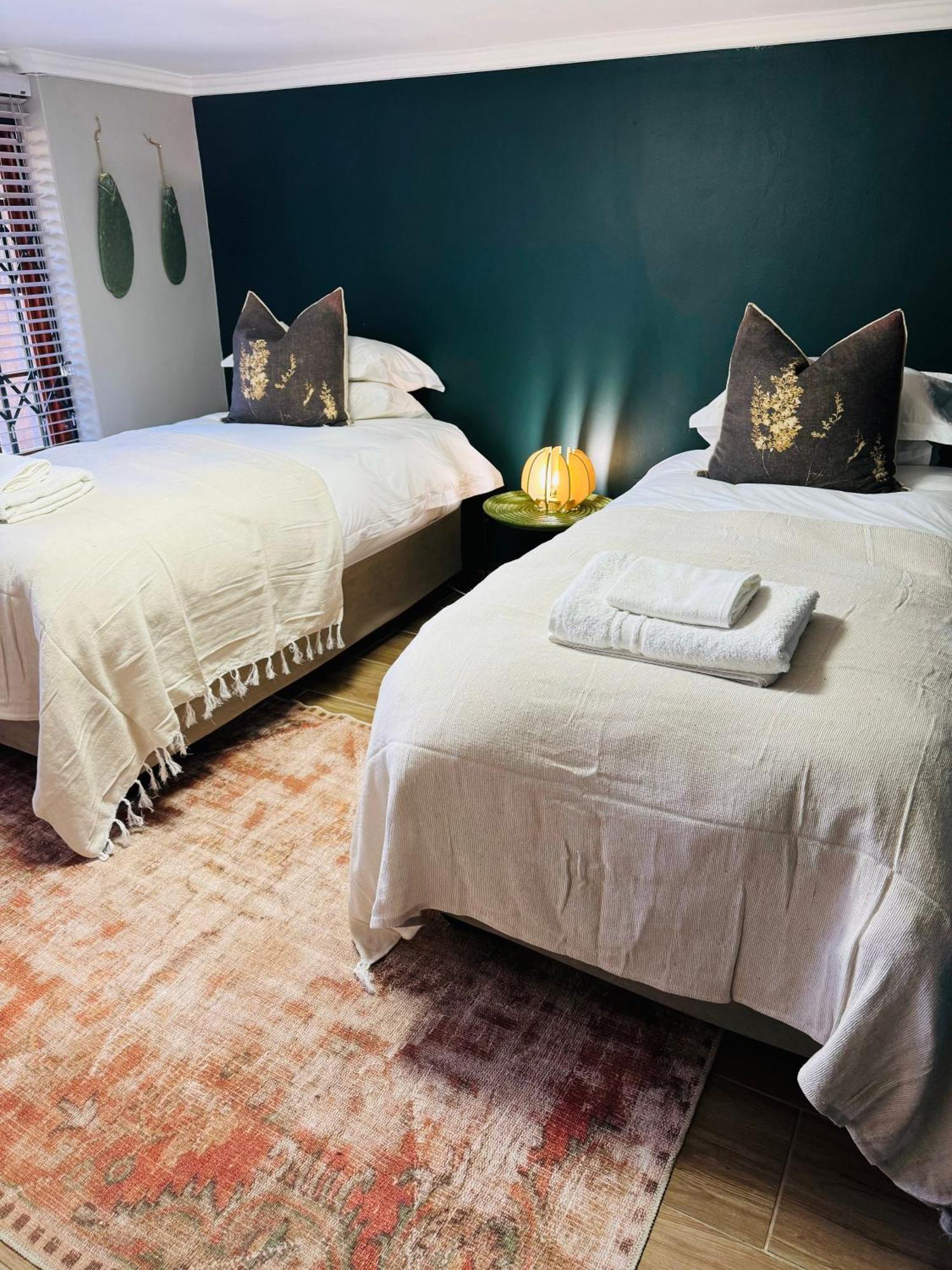Megumi - Vaal Riverside Retreat - Loadshedding Friendly Parys Ngoại thất bức ảnh