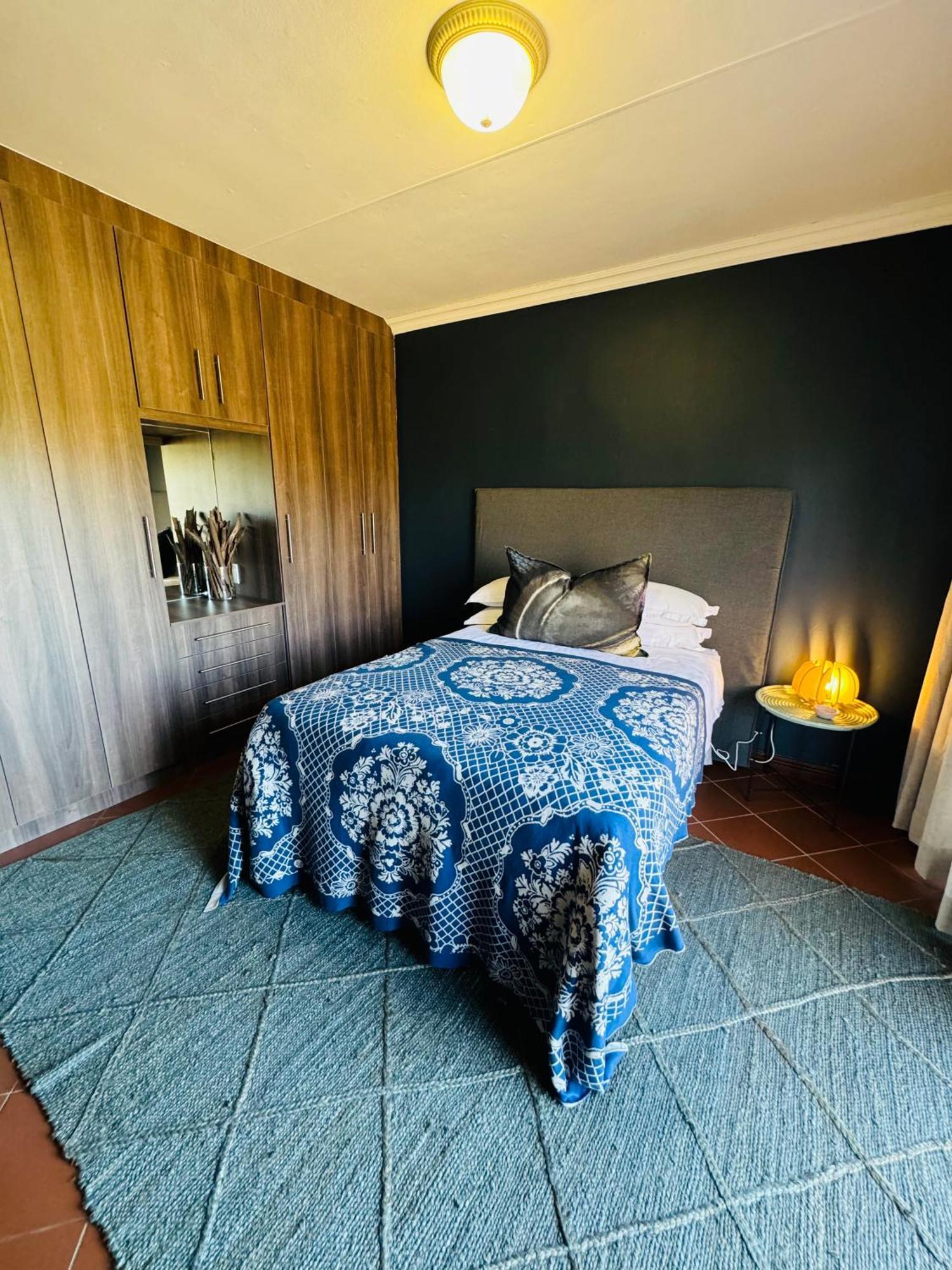 Megumi - Vaal Riverside Retreat - Loadshedding Friendly Parys Ngoại thất bức ảnh